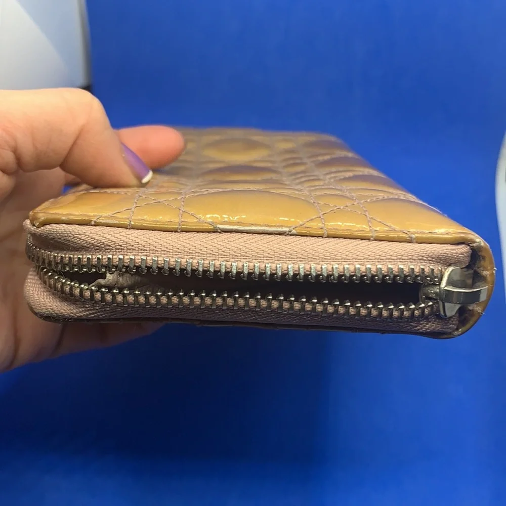 Christian Dior‎ patent leather quilted wallet